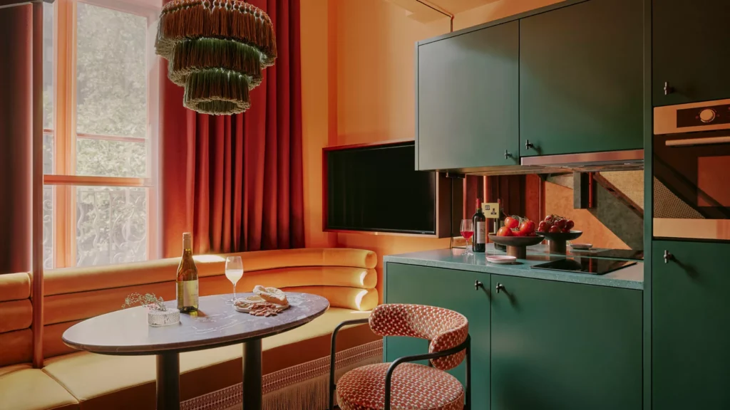 serviced apartments london embeer locke4